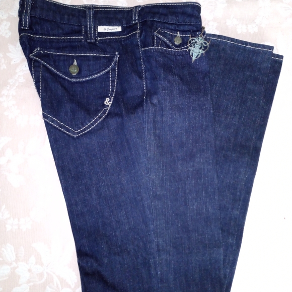 J & Company Malibu Jeans - Picture 1 of 1